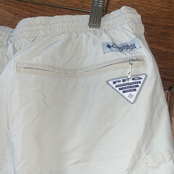 Columbia Shorts - Picture 9 of 13